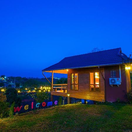Tarahill Khao Kho Hotel Buitenkant foto